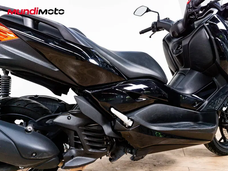 Yamaha X-Max 125 Tech Max (2020) (4)