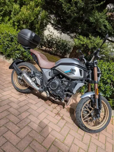 CFMOTO 700CL-X Heritage (2021 - 26) usata