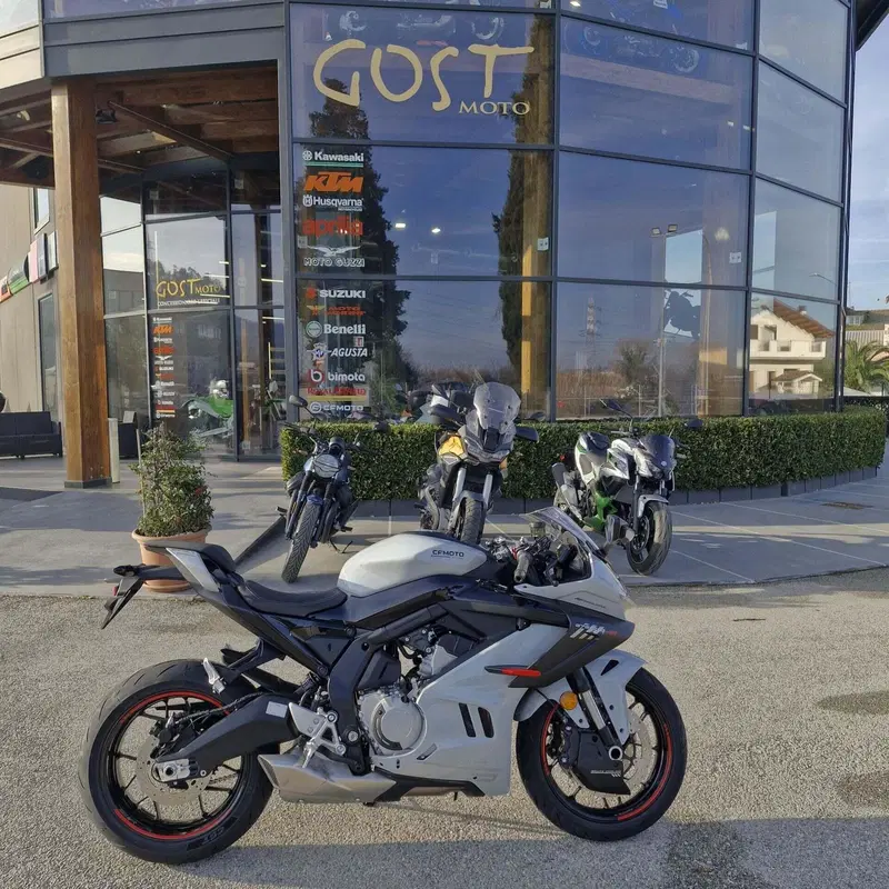 CFMOTO 675SR-R (2025 - 26)