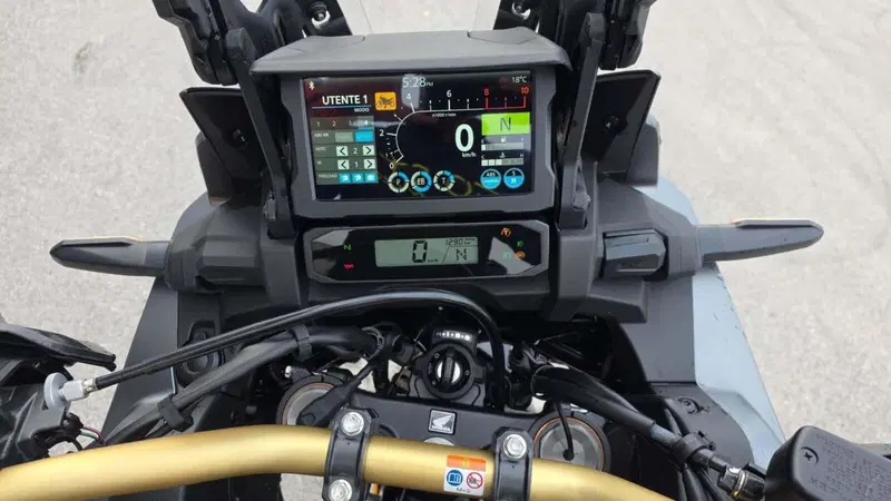 Honda Africa Twin CRF 1100L Adventure Sports Travel Edition (2024 - 26) (6)