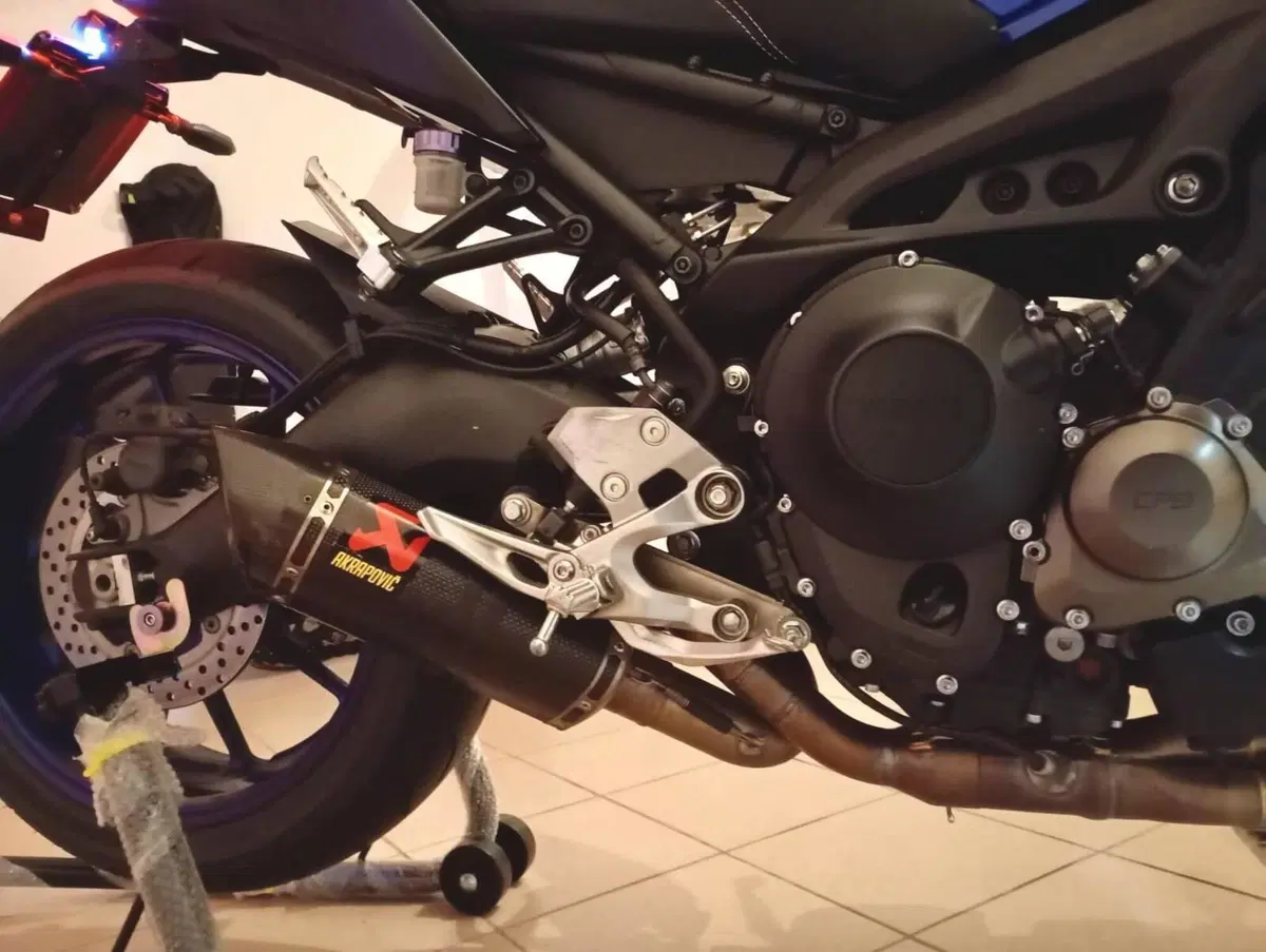 Yamaha MT-09 (2017 - 20) (6)