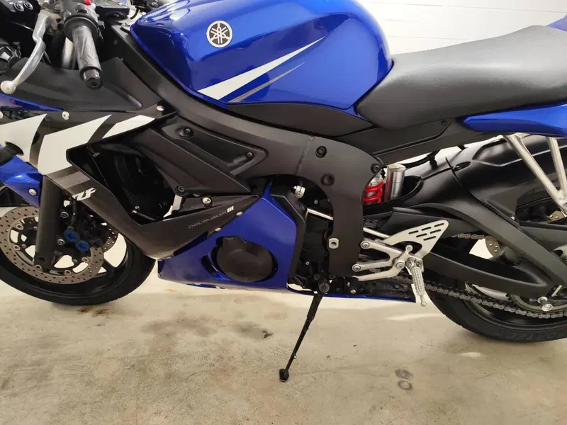 Yamaha YZF R6 (2003 - 04) (5)