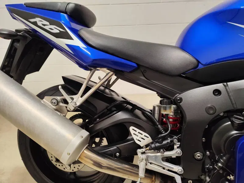 Yamaha YZF R6 (2003 - 04) (10)