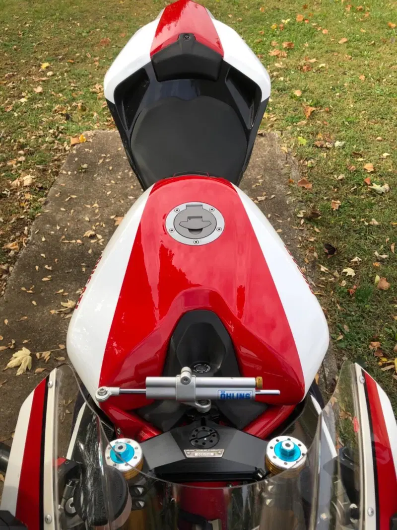Ducati 1098 R Bayliss LE (2009 - 11) (4)