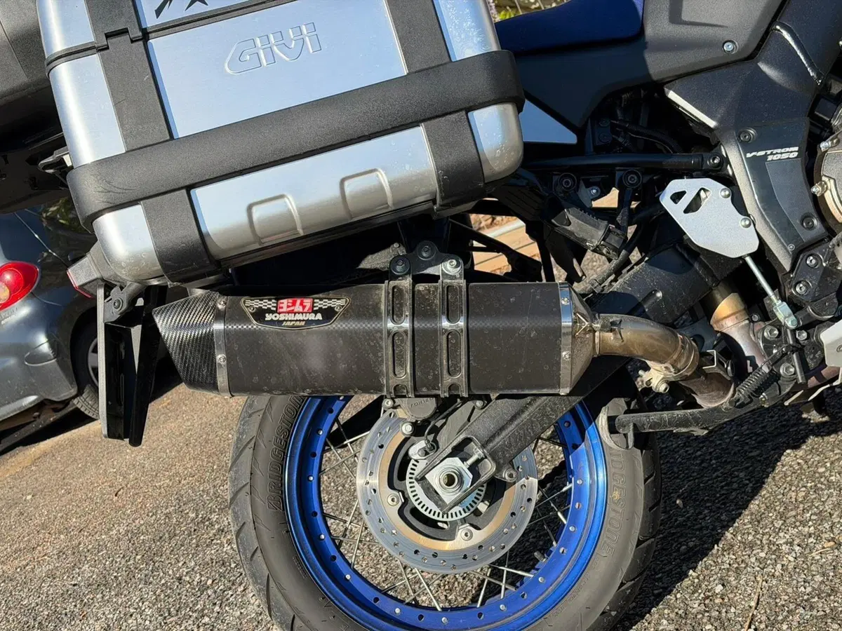 Suzuki V-Strom 1050XT (2020 - 23) (3)