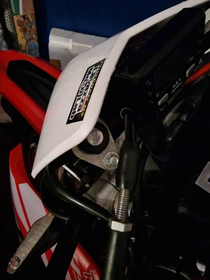 Honda CRF 450R (2017) (8)