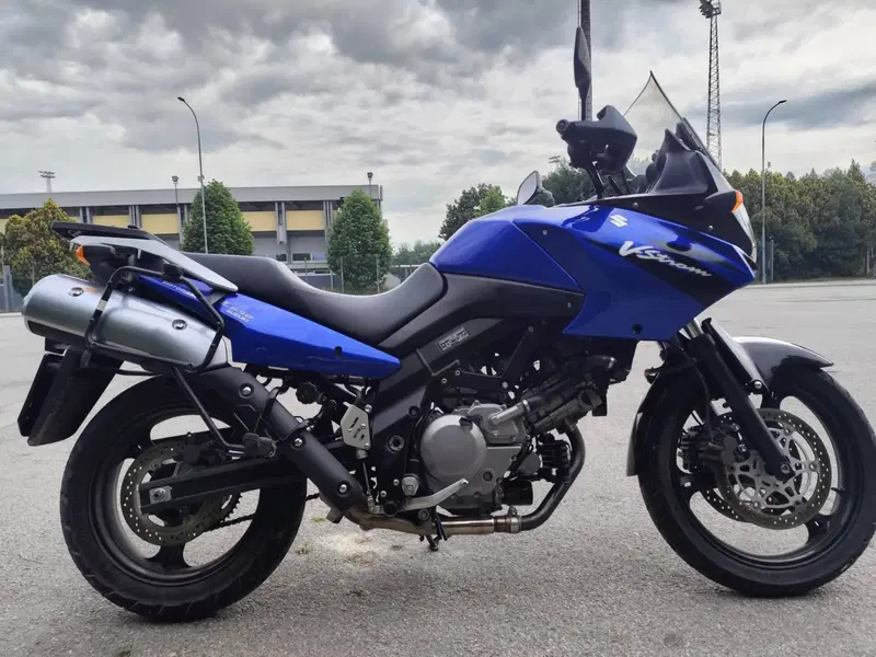 Suzuki V-Strom 650 (2008 - 11) (2)