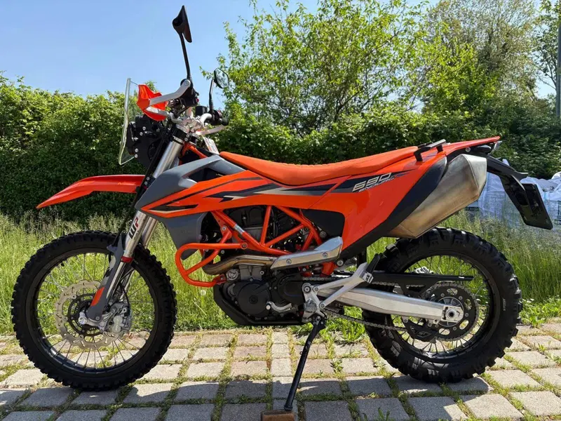 KTM 690 Enduro R (2022 - 25) (5)
