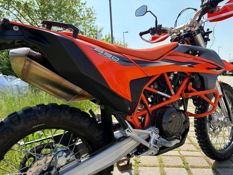 KTM 690 Enduro R (2022 - 25) (6)
