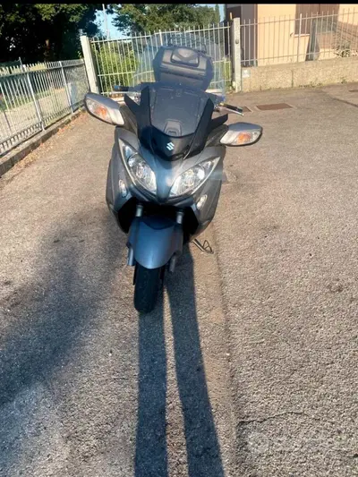 Suzuki Burgman AN 650 Executive ABS (2013 - 17) usata