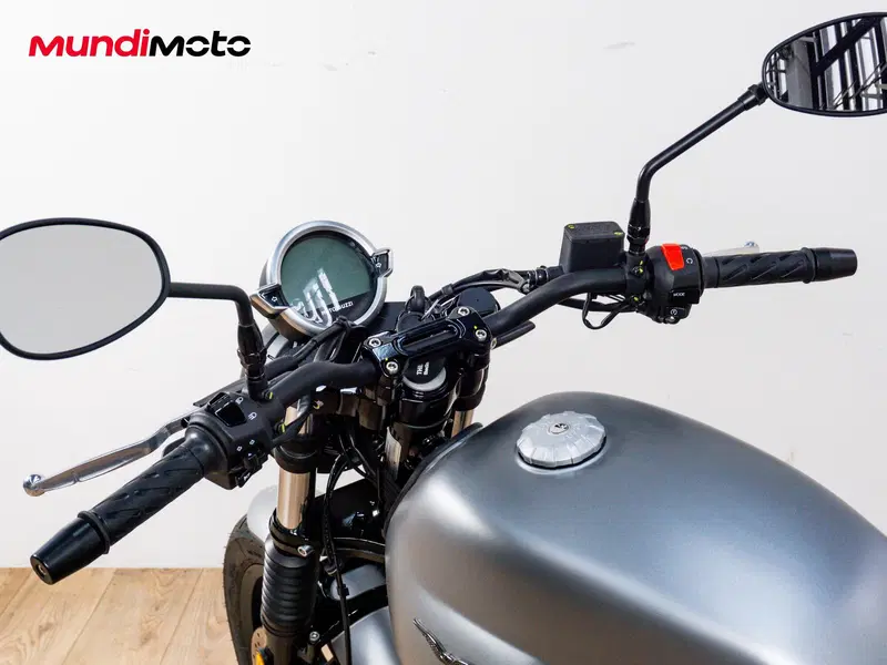 Moto Guzzi V7 850 Stone Special Abs (2021) (9)