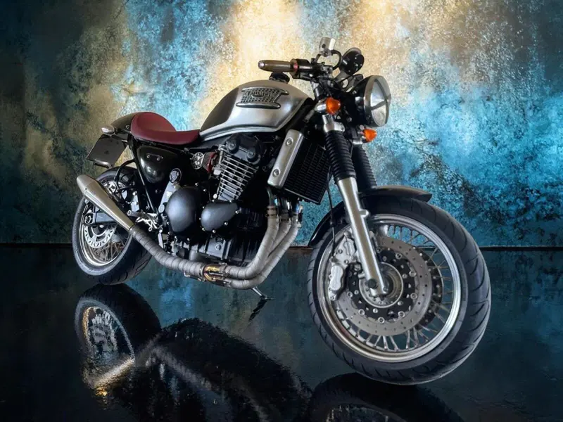 Triumph Thunderbird 900 Sport (2003 - 04) (4)