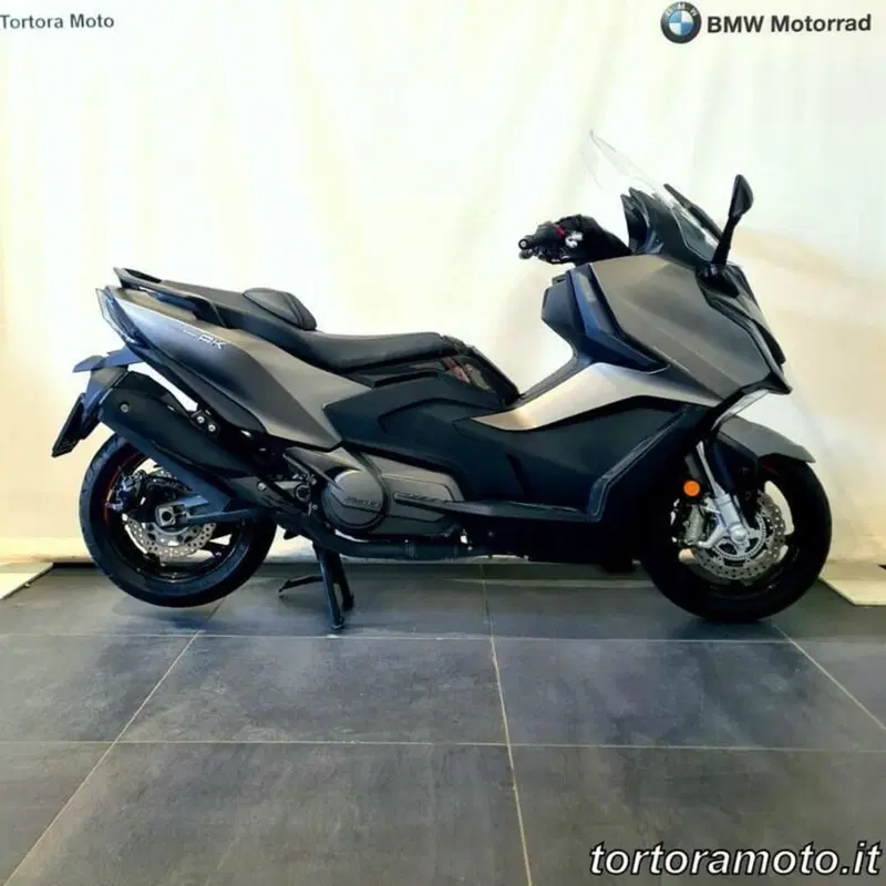 Kymco AK 550 Premium (2023 - 25) (2)