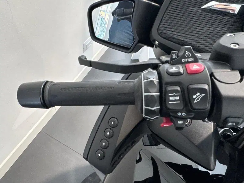Bmw R 1250 RT (2021 - 25) (8)