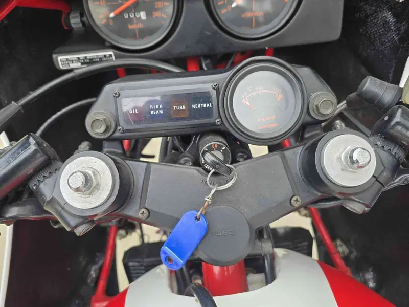 Honda cb1100r Scambio con Rolex (9)