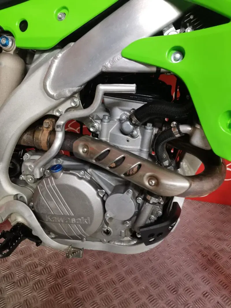 Kawasaki KX 450 (2024) (5)