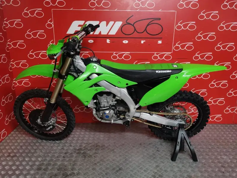Kawasaki KX 450 (2024) (3)