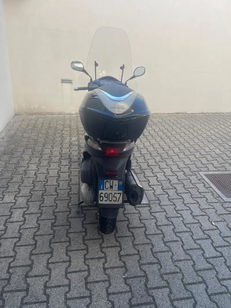 Honda SH 300 i (2006 - 10) (2)