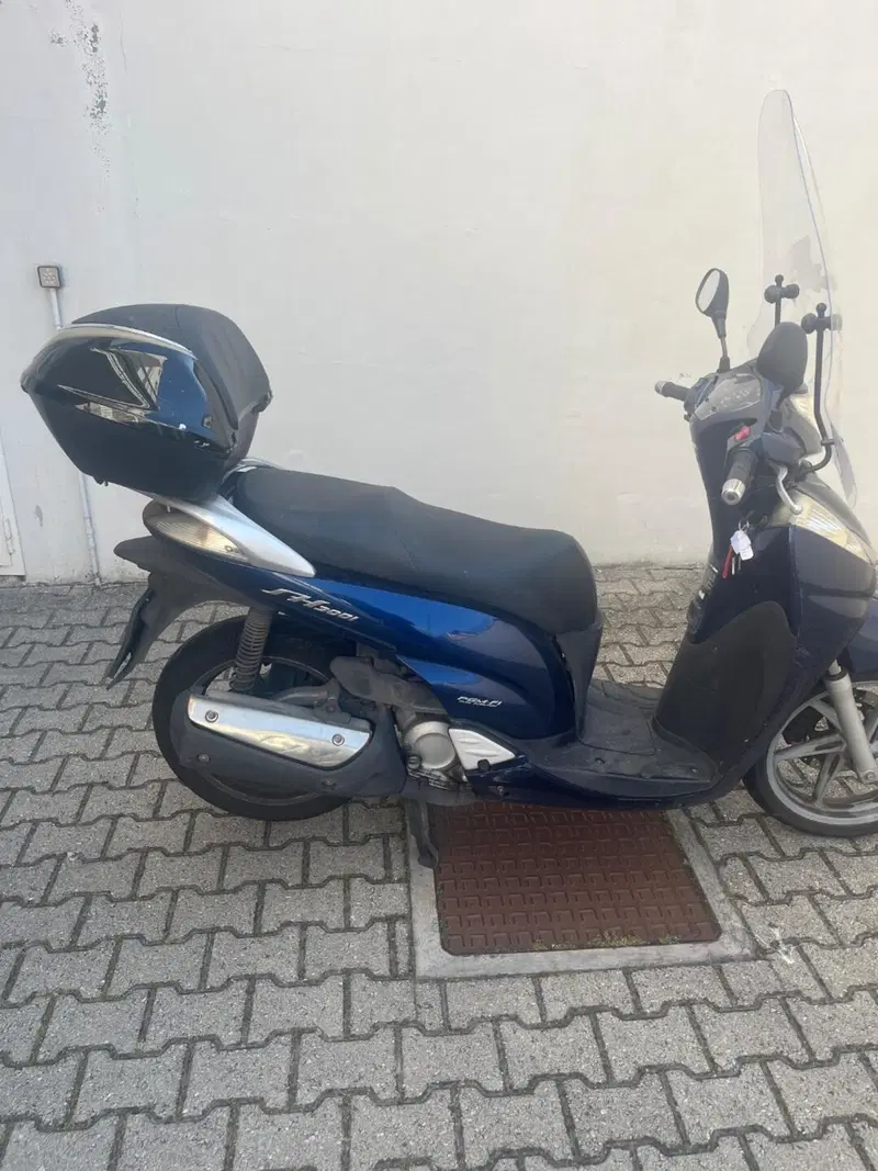 Honda SH 300 i (2006 - 10) (7)