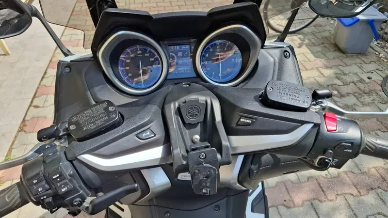 Yamaha T-Max 530 DX (2017 - 19)