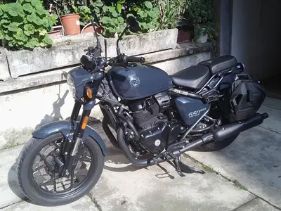 Royal Enfield Shotgun 650 (2024 - 26) usata