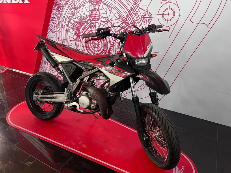 Fantic Motor Motard 50 M Casa 2t (2018) (2)