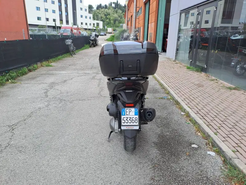 Honda Forza 300 Deluxe ABS (2018 - 20) (2)