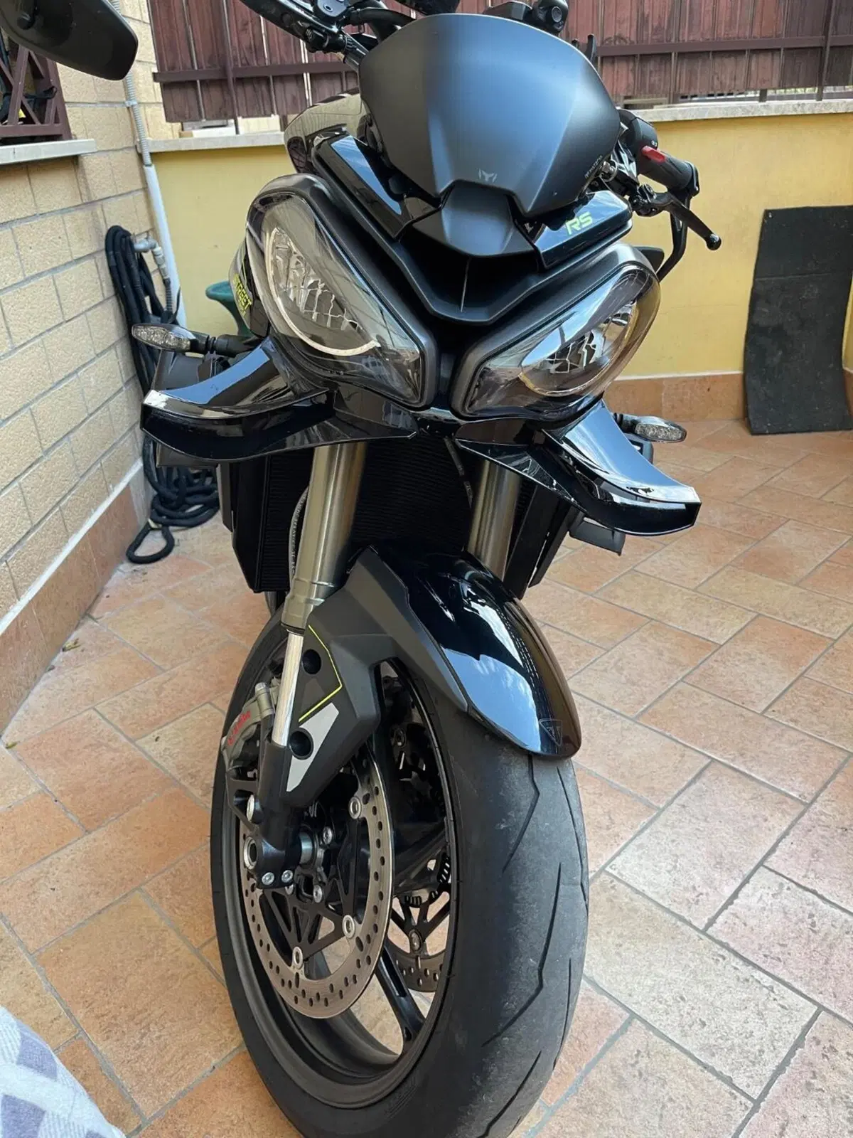 Triumph Street Triple 765 RS (2023 - 26) (4)