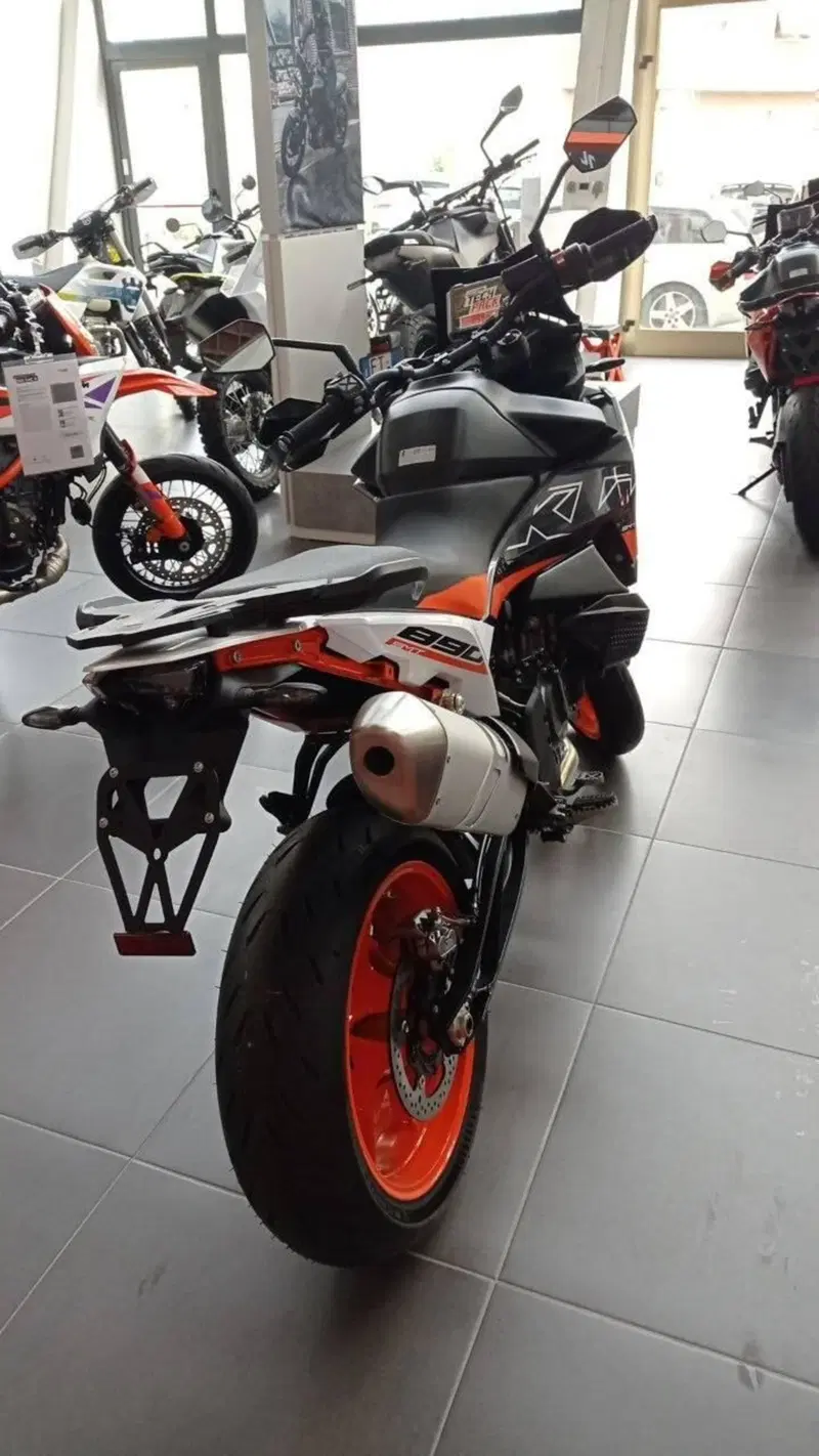 KTM 890 SMT (2023 - 25) (4)