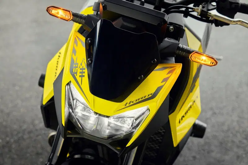 Honda CB 750 Hornet (2026) (12)