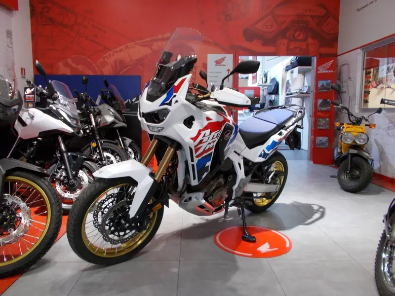 Honda Africa Twin CRF 1100L Adventure Sports DCT (2024 - 26) (3)