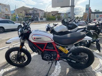 Ducati Scrambler 800 Desert Sled (2017 - 20) usata