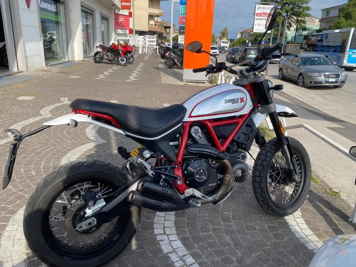 Ducati Scrambler 800 Desert Sled (2017 - 20) (2)