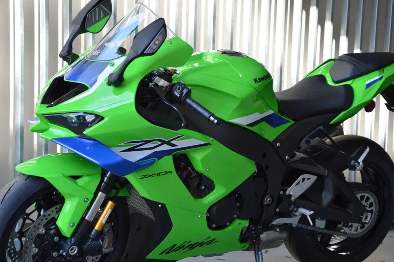 Kawasaki Ninja 1000 ZX-10R (2026) (4)