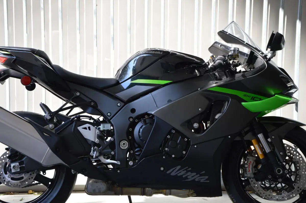 Kawasaki Ninja 1000 ZX-10R (2026) (2)