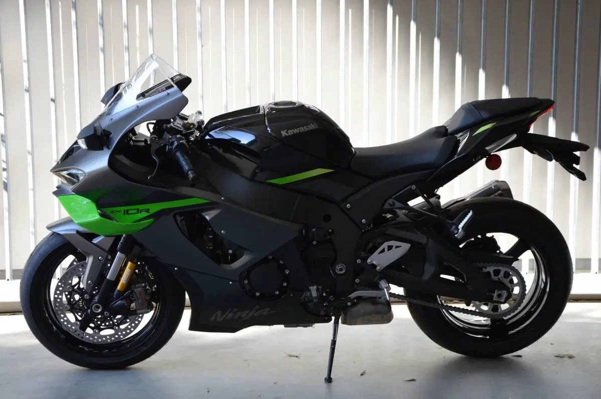 Kawasaki Ninja 1000 ZX-10R (2026) (5)