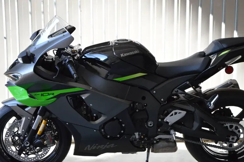 Kawasaki Ninja 1000 ZX-10R (2026) (6)