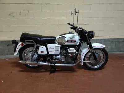 Moto Guzzi V7 750 special d'epoca