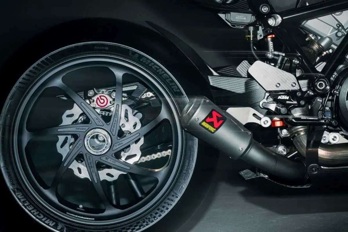 KTM 1390 Super Duke RR Track (2026) (2)