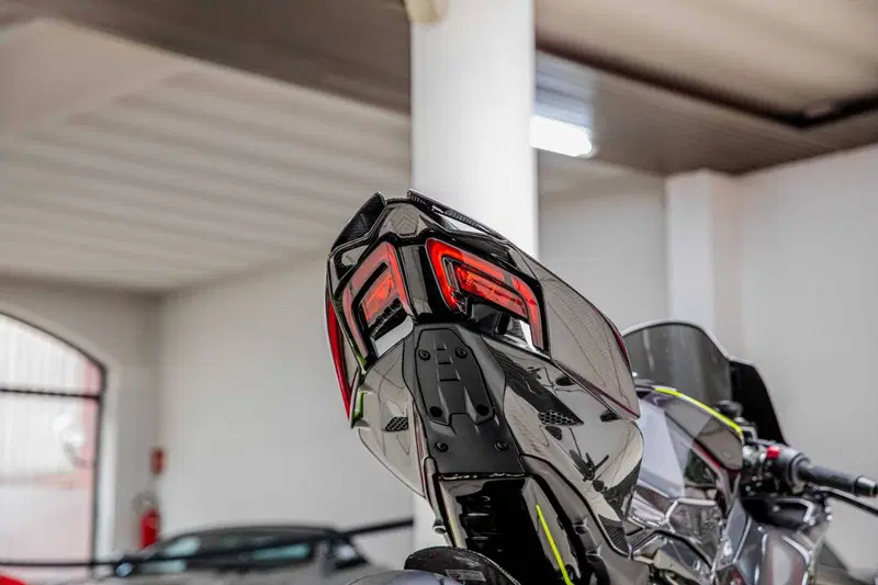 Ducati Panigale V4 Lamborghini (2026) (6)