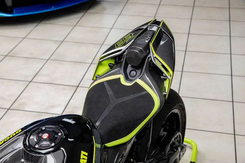 Ducati Panigale V4 Lamborghini (2026) (7)