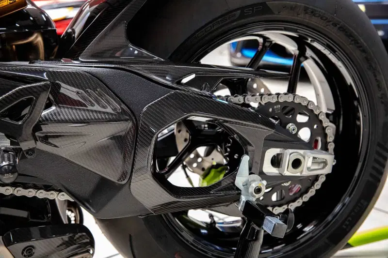 Ducati Panigale V4 Lamborghini (2026) (8)