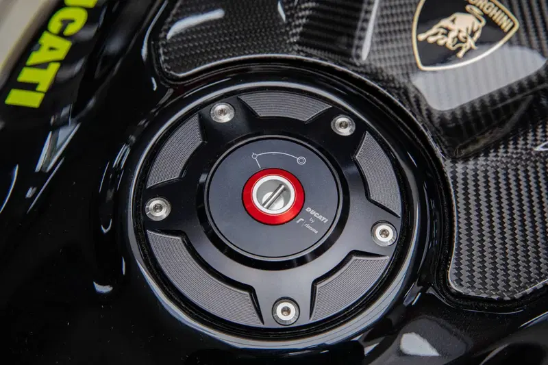 Ducati Panigale V4 Lamborghini (2026) (13)