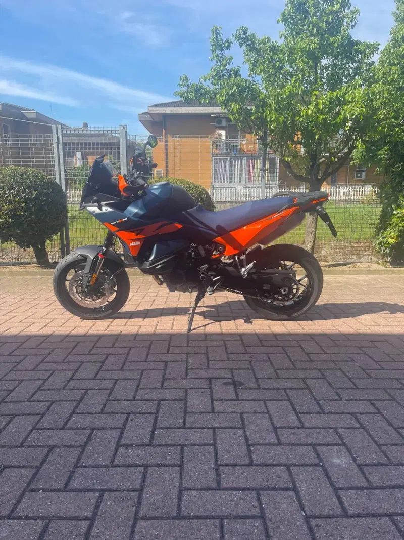 KTM 890 SMT (2026)