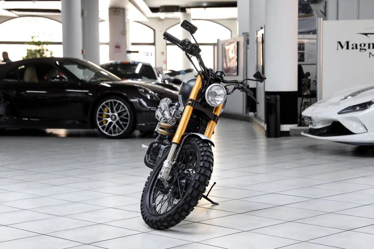 Triumph Bonneville (2007 - 16) (2)