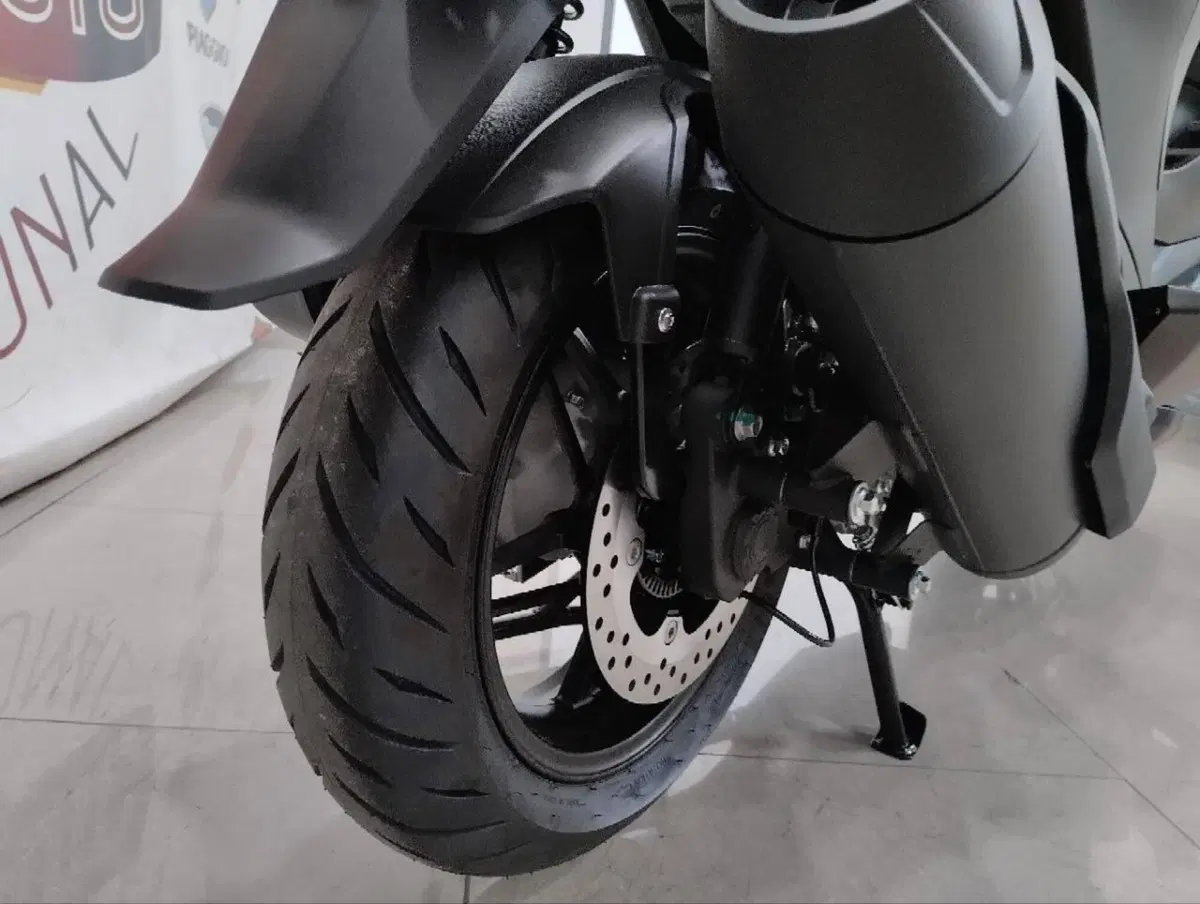 Voge Sfida SR3 (2024 - 26) (9)