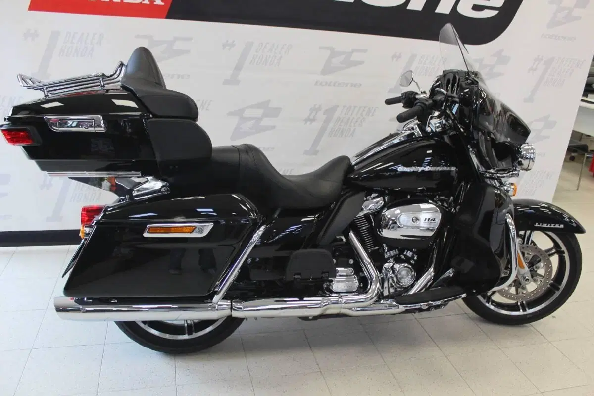 Harley-Davidson 114 Electra Glide Ultra Limited (2021 - 22) - FLHTK (2)