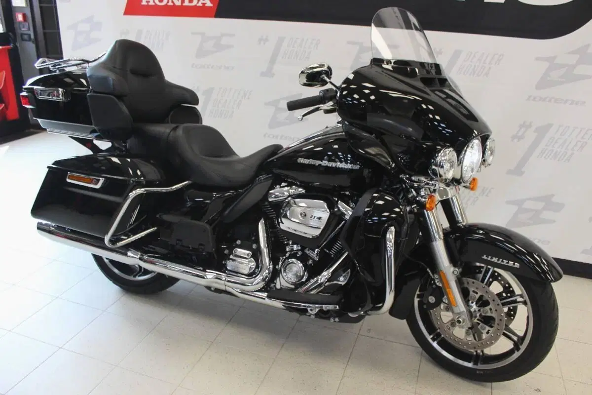 Harley-Davidson 114 Electra Glide Ultra Limited (2021 - 22) - FLHTK (3)