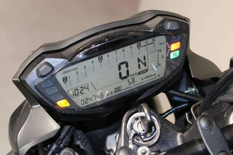 Suzuki SV 650 (2016 - 20) (6)