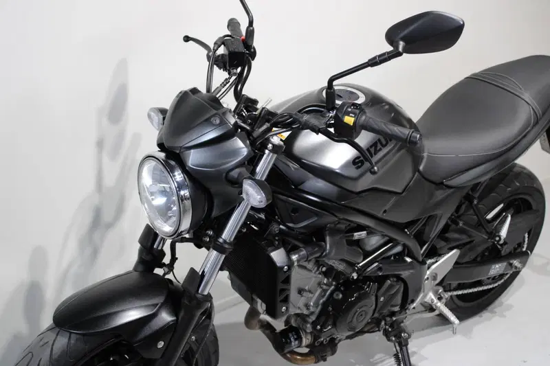 Suzuki SV 650 (2016 - 20) (8)